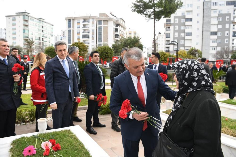 Antalya'da 18 Mart Şehitleri Anma Günü ve Çanakkale Deniz Zaferi