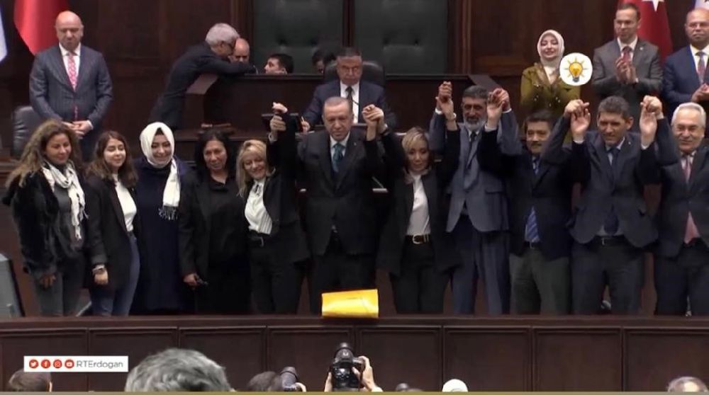 Antalya'da istifa eden meclis üyesi AK Parti'ye geçti