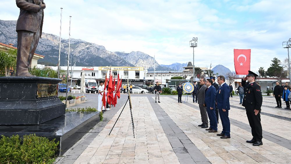 Antalya Kemer’de Çanakkale Deniz Zaferi’nin 108. yılı törenle kutlandı