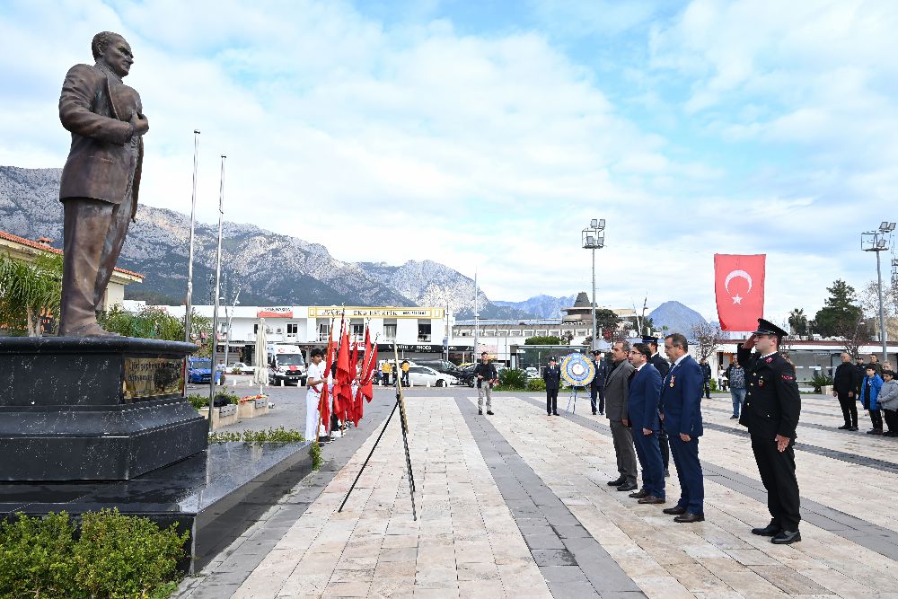 Antalya Kemer’de Çanakkale Deniz Zaferi’nin 108. yılı törenle kutlandı