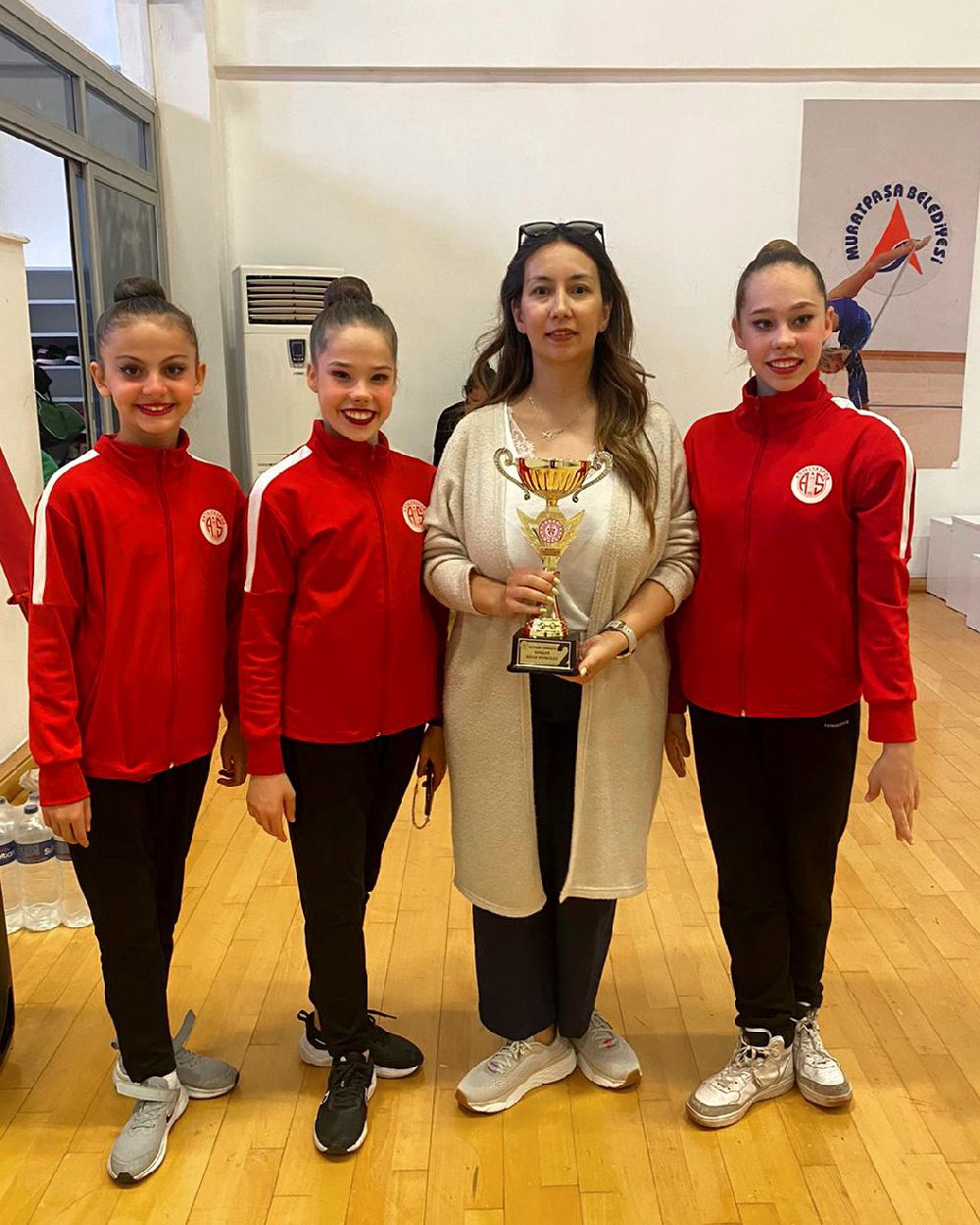 Antalyasporlu Cimnastikçiler gururlandırıyor