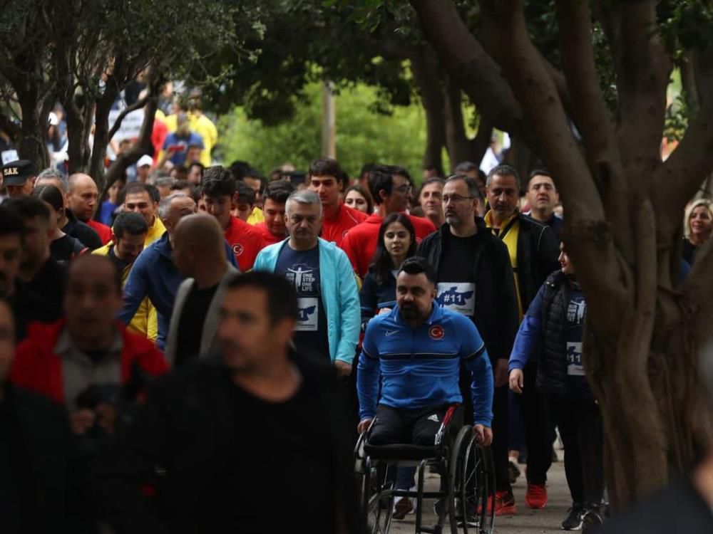 Bakan Kasapoğlu Antalya'da, 'Spor, birleştiren bir olgu'
