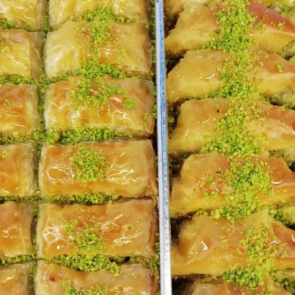 Bucak Anteplioğlu Baklavalarında büyük kampanya; Bayramlık tatlı siparişi alınır