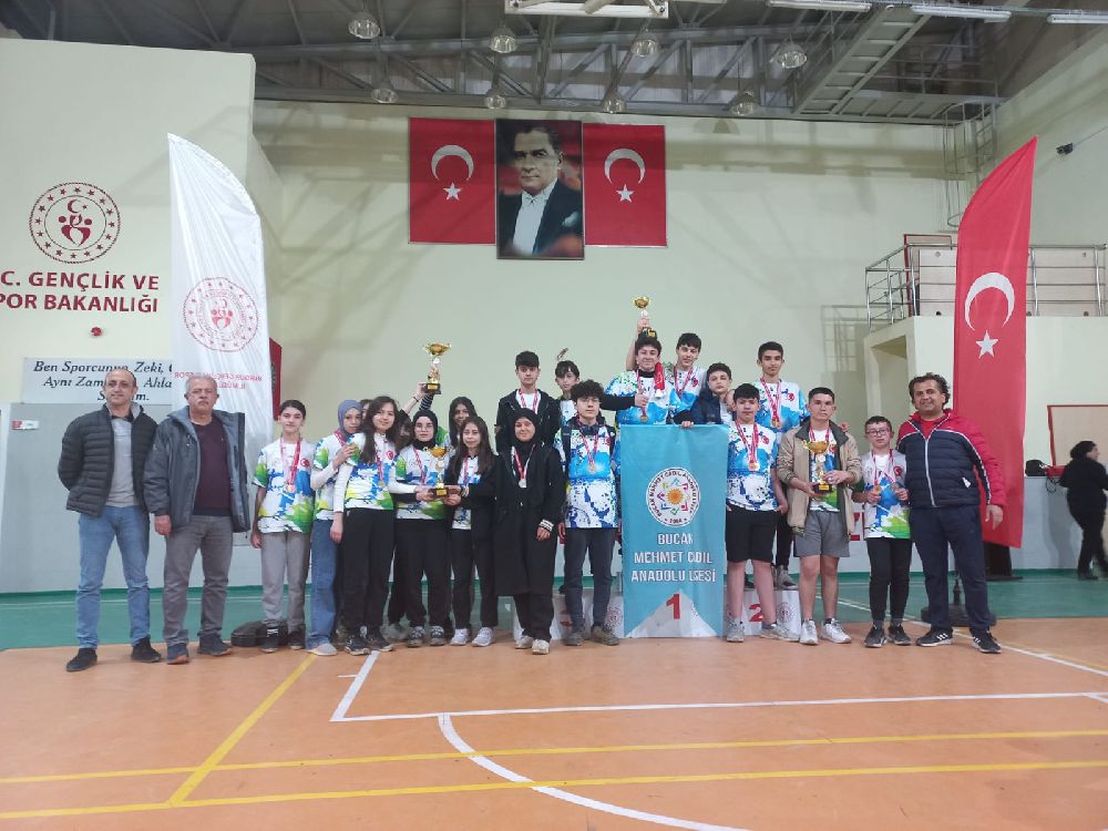 Bucak'ın gururu oldular; Burdur'u temsil edecekler