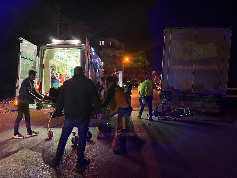 Bucak'ta trafik kazası; motor sürücüsü yaralandı