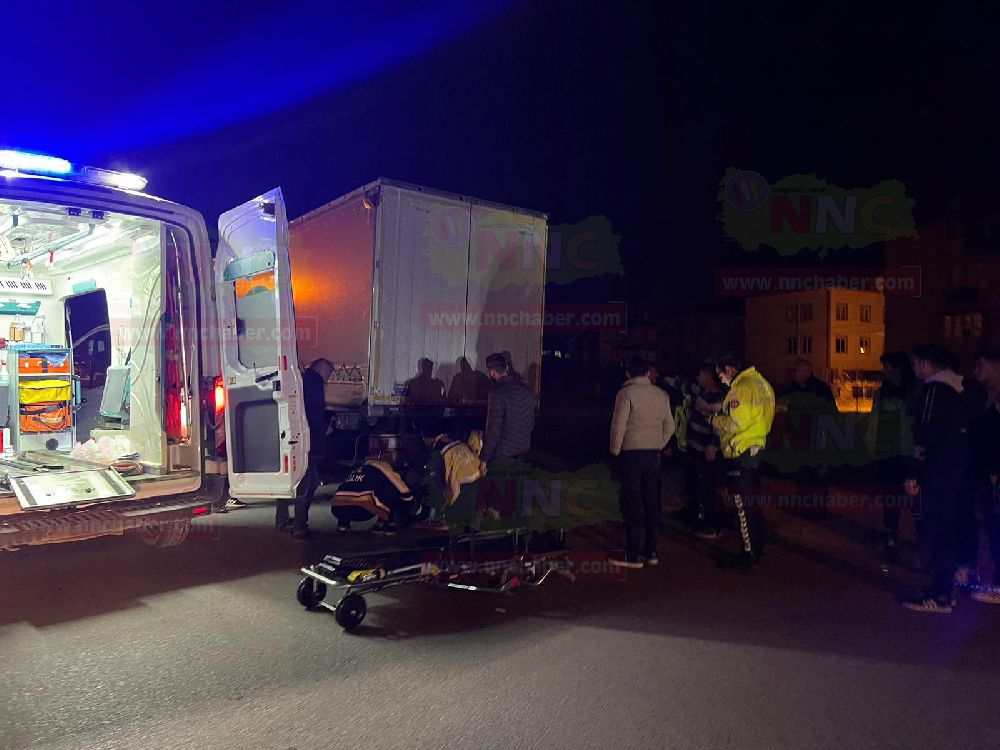 Bucak'ta trafik kazası; motor sürücüsü yaralandı