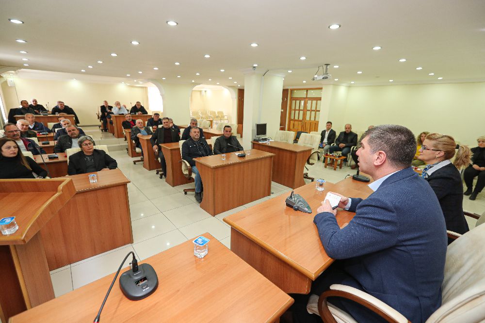 Burdur Belediye Başkanı Ercengiz, Muhtarlar ile bir araya geldi