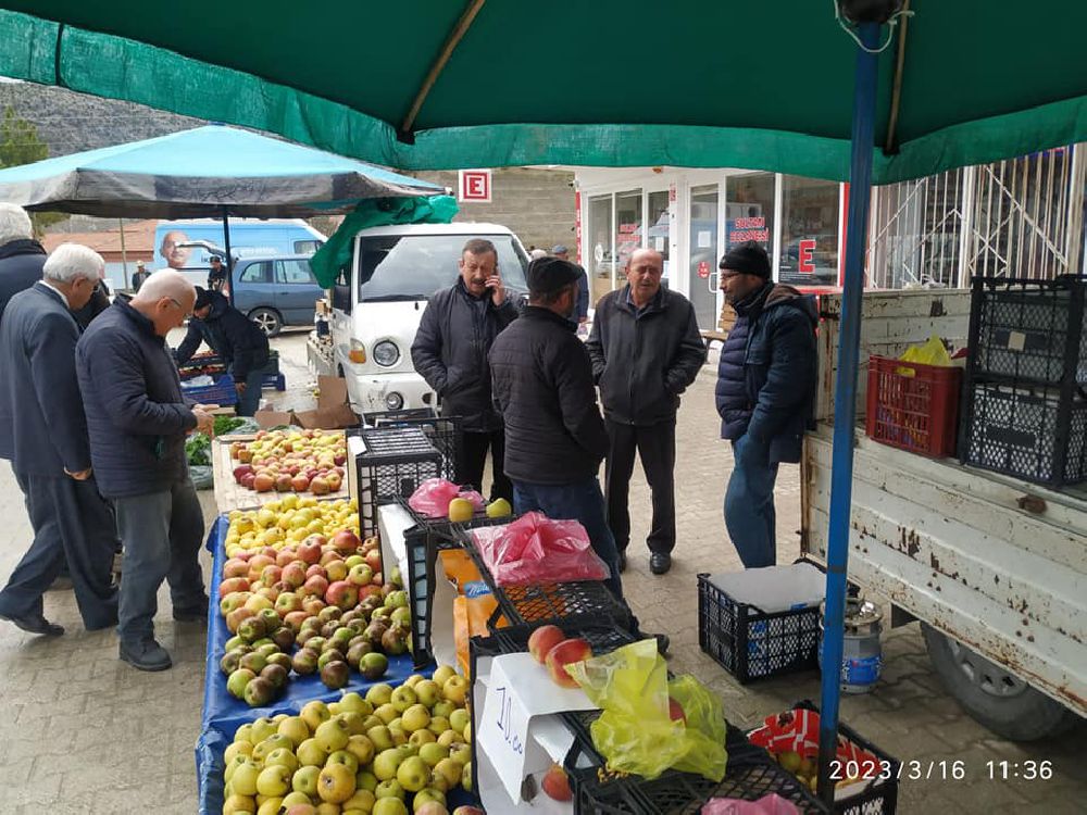 Burdur Büğdüz'de halk pazarında vaatleri anlattılar