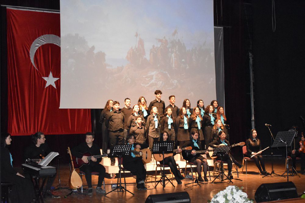 Burdur'da İstiklal Marşının kabulü kutlandı
