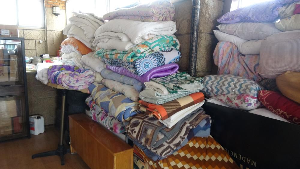 Burdur'da mahalle sakinleri 25 depremzedeye ev kurdu