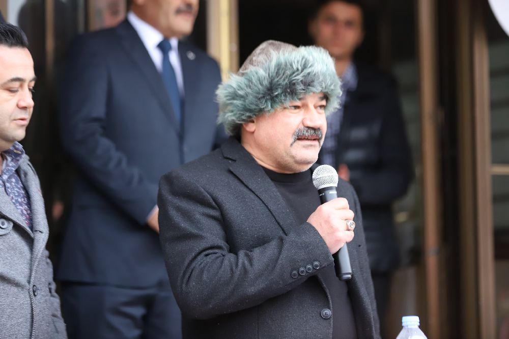 Burdur'da Servet Olpak, aday adaylığı başvurusunu yaptı