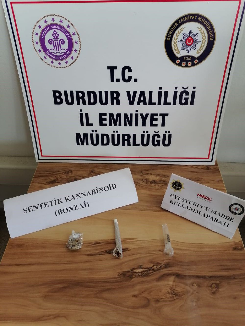 Burdur'da uyuşturucu operasyonu; 33 şahsa işlem