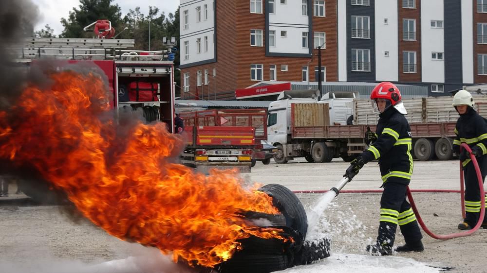 Burdur'un Ateş Savaşçısı Melekleri ön yargıları yıkıyor
