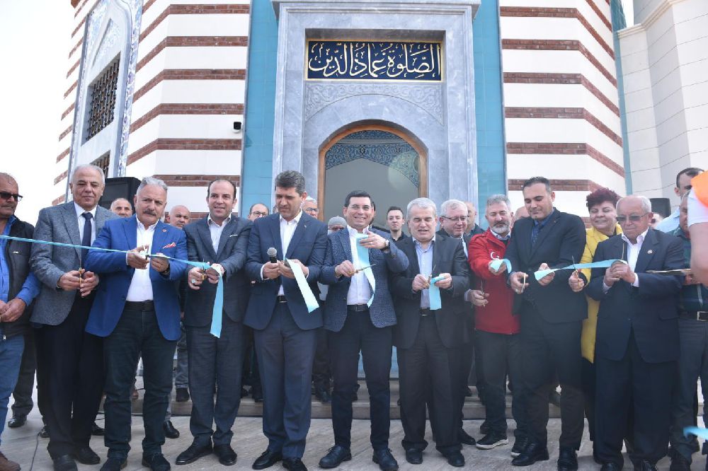 Kepez Belediyesinin, Balık Pazarına kazandırdığı camii ibadete açıldı