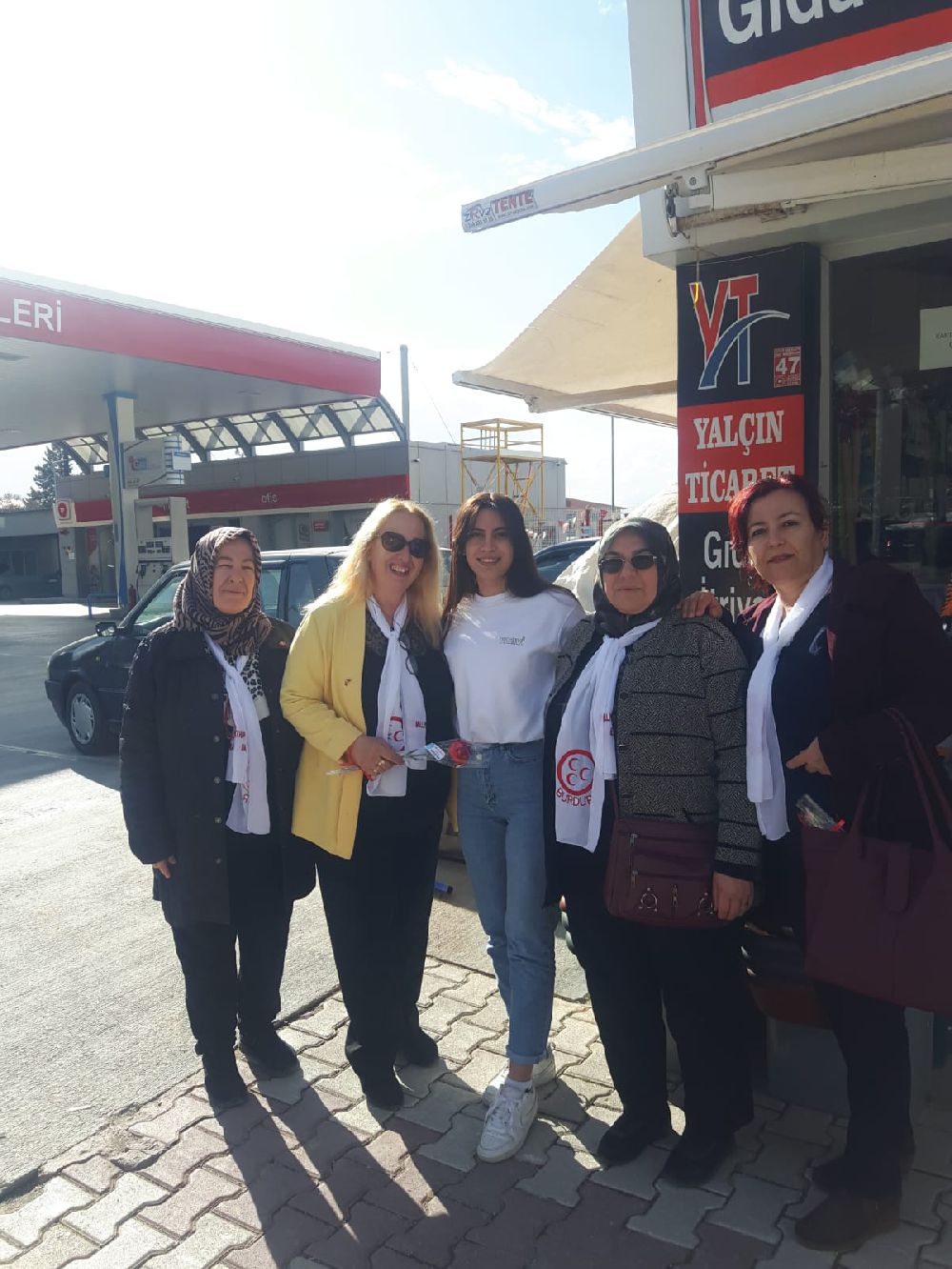 MHP Burdur KAÇEP ve Ülkü Ocakları kadınları unutmadı