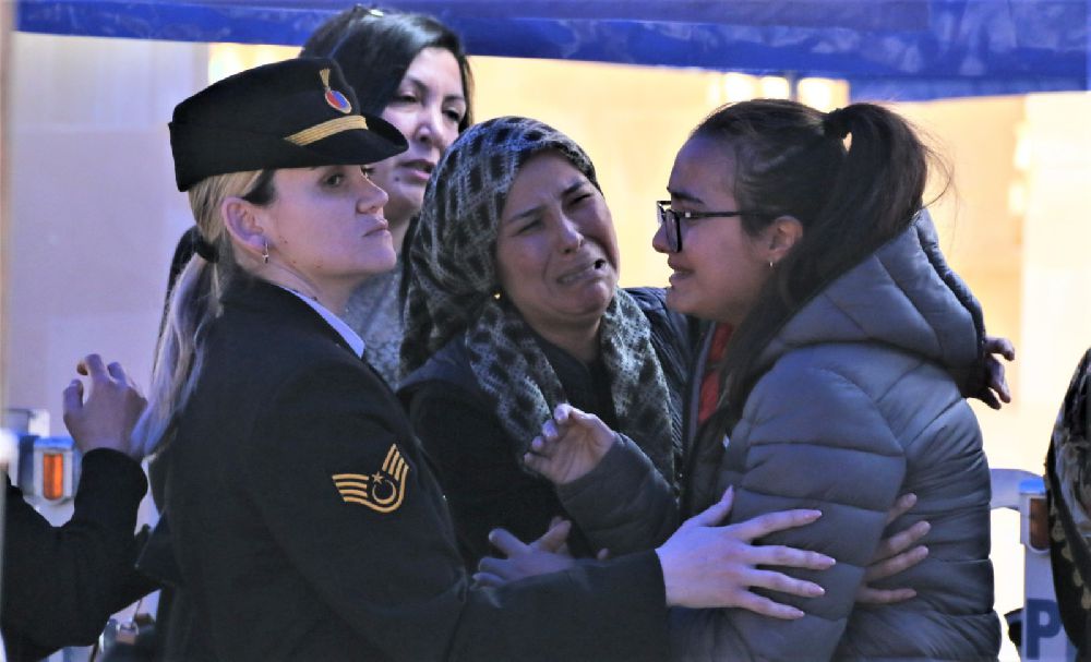Şehit karakol komutanına gözyaşları arasında son görev