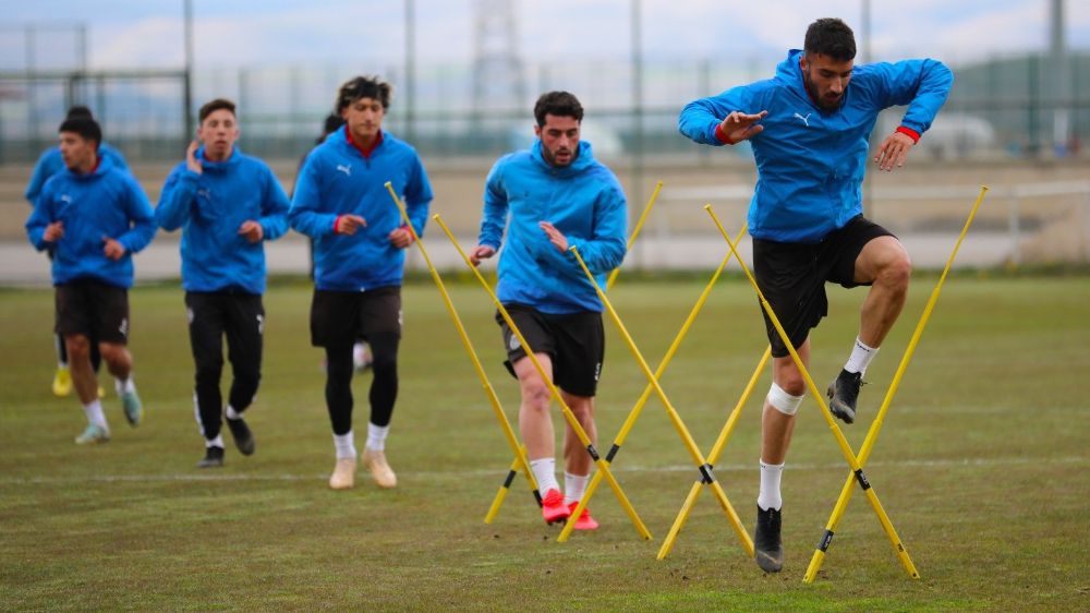Afyonspor, 24 Erzincanspor maçı hazırlıklarına devam ediyor
