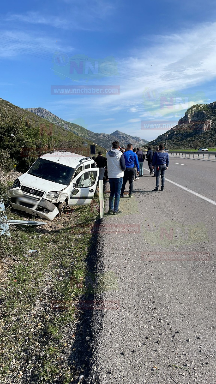 Antalya Bucak karayolunda kaza; 2 yaralı