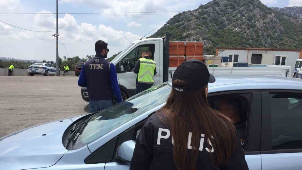 Antalya'da Ramazan Bayramı’nda 71 aranan şahıs yakalandı