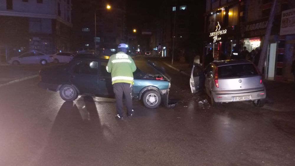 Bozüyük'te kaza 7 kişi yaralandı