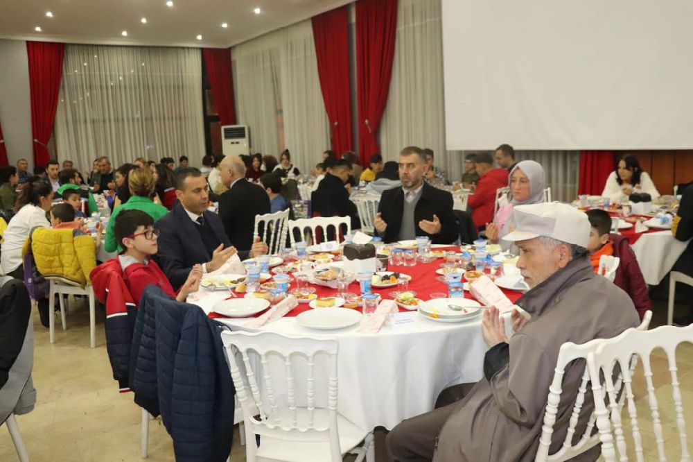 Burdur'da Ramazan Ayında anlamlı iftar programı