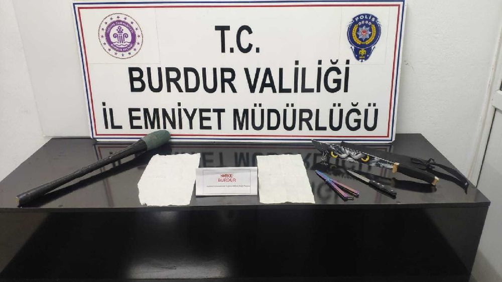 Burdur'da uyuşturucuya geçit yok; 3 şüpheli tutuklandı