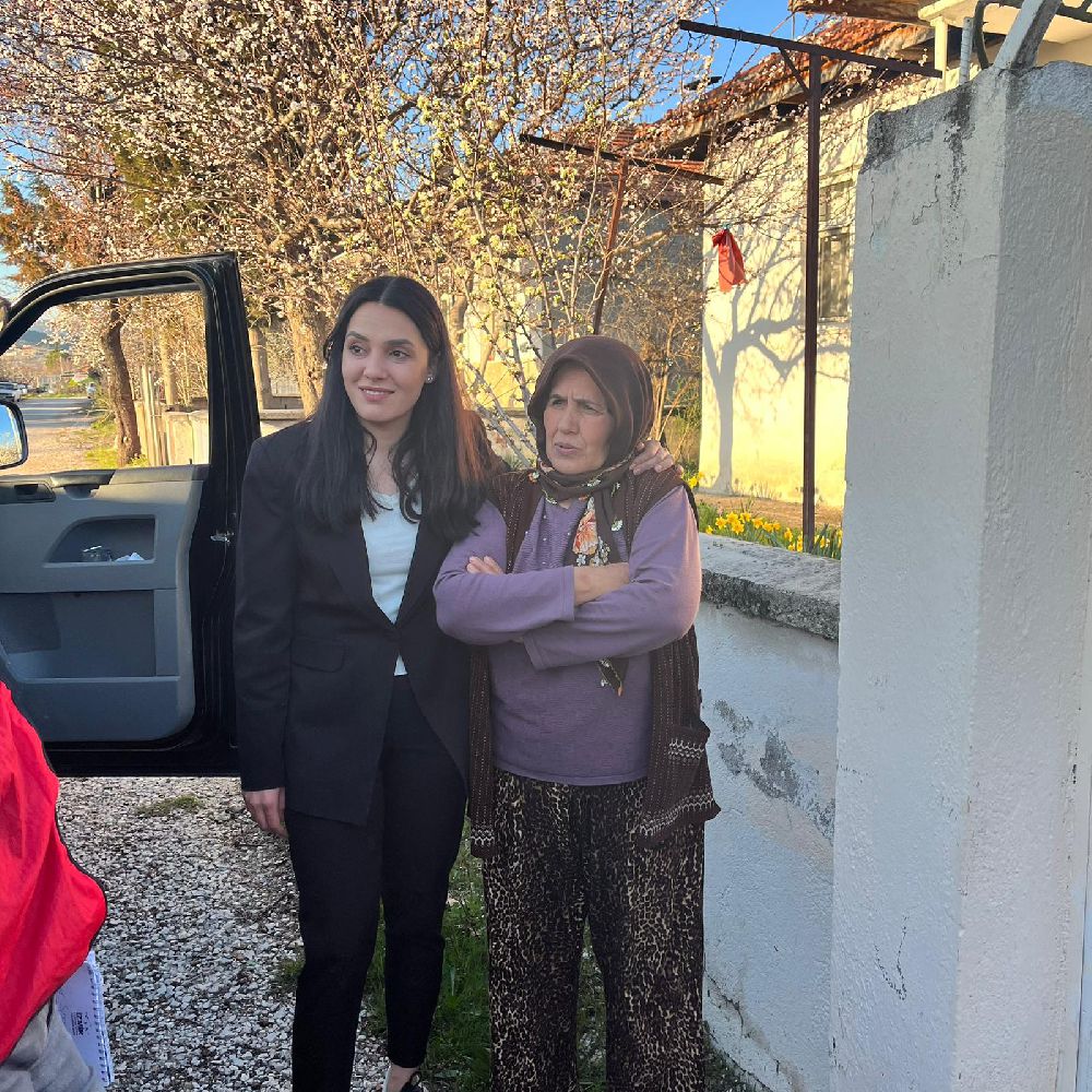 CHP Burdur Milletvekili A. Adayı Hülya Gümüş, kadınların sesi olacak