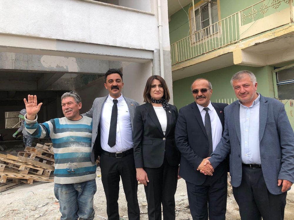 MHP Burdur Milletvekili adayları Gölhisar'da vatandaşlarla buluştu