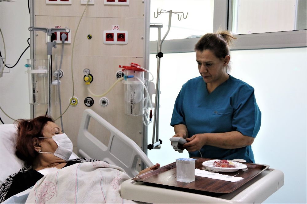 Antalya'da 400 yataklı devlet hastanesinde diyaliz hastalarına VİP hizmet