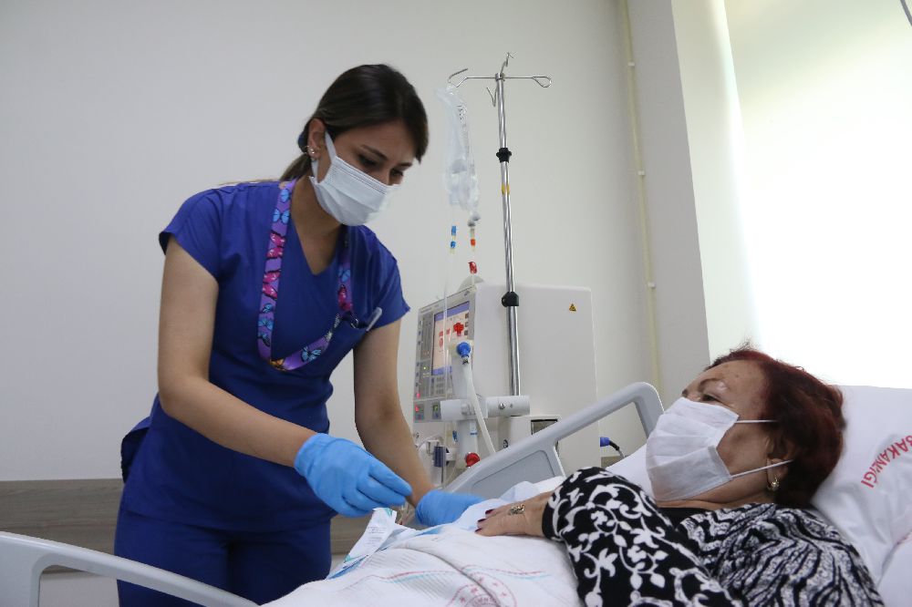 Antalya'da 400 yataklı devlet hastanesinde diyaliz hastalarına VİP hizmet