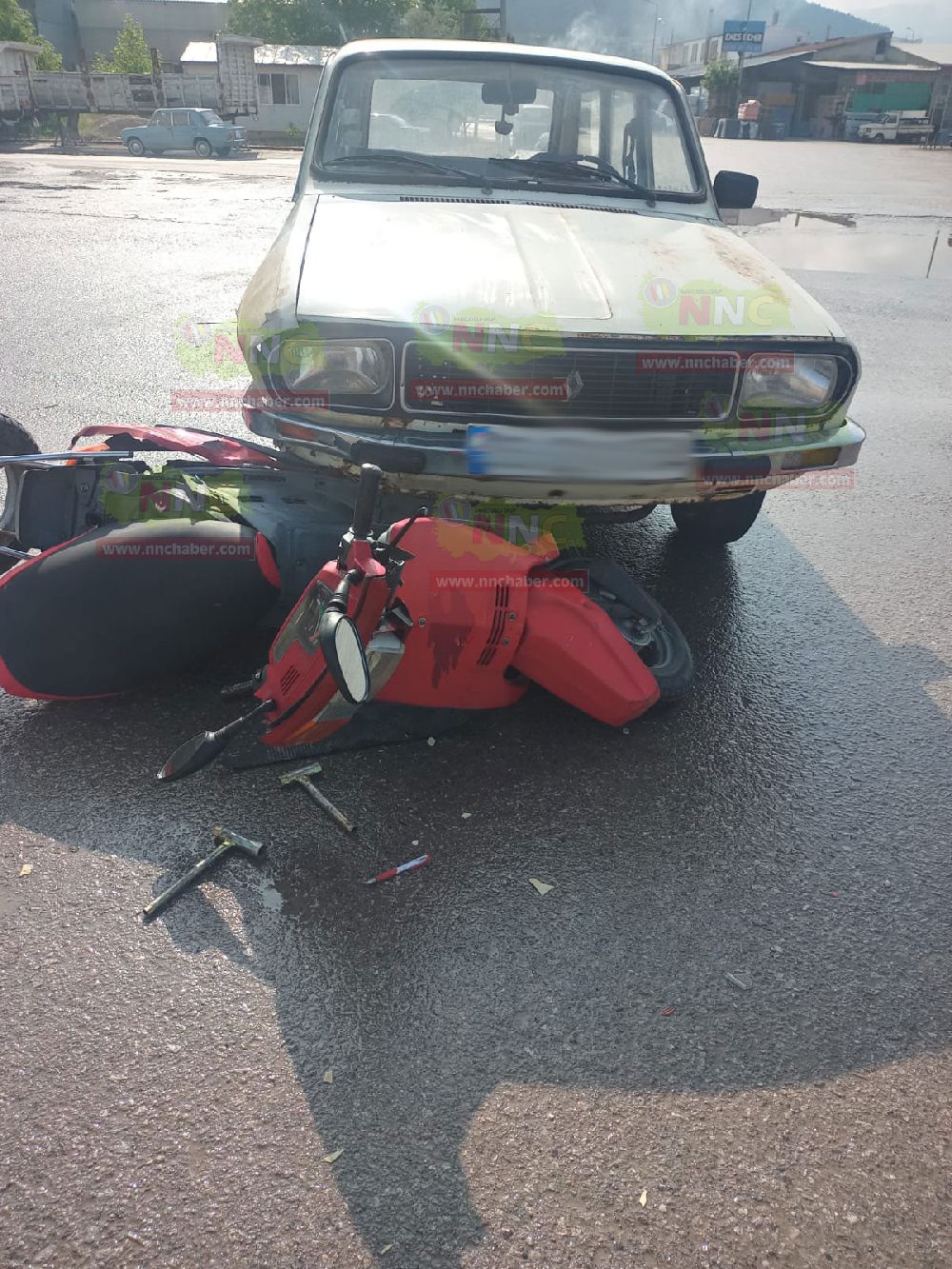 Burdur Bucak'ta Motosikletli kazada sürücü yaralandı
