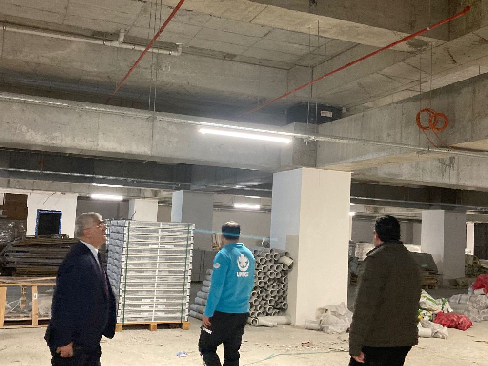 Burdur'da yeni devlet hastanesinde deprem izolatörleri yerleştirildi