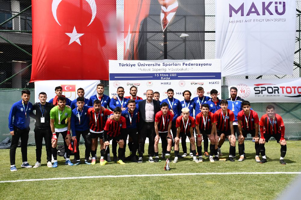 TÜSF Ünilig Futbol Süper Lig'de Şampiyonlar Belli Oldu