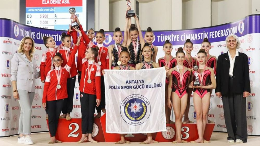 Antalyaspor'dan cimnastikte iki Türkiye derecesi