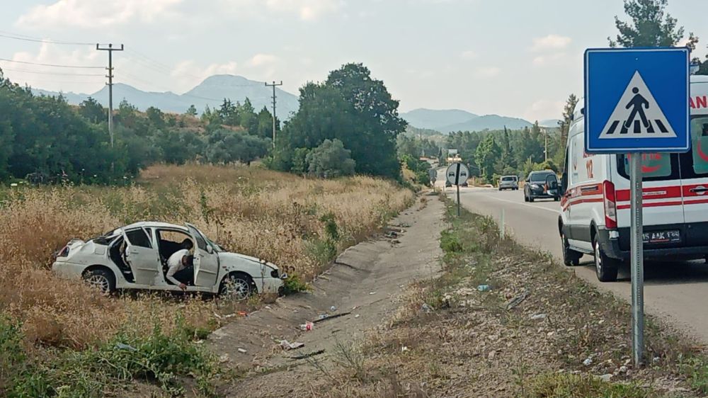 Bucak Çamlık Sahil'de  Kaza 4 Yaralı 