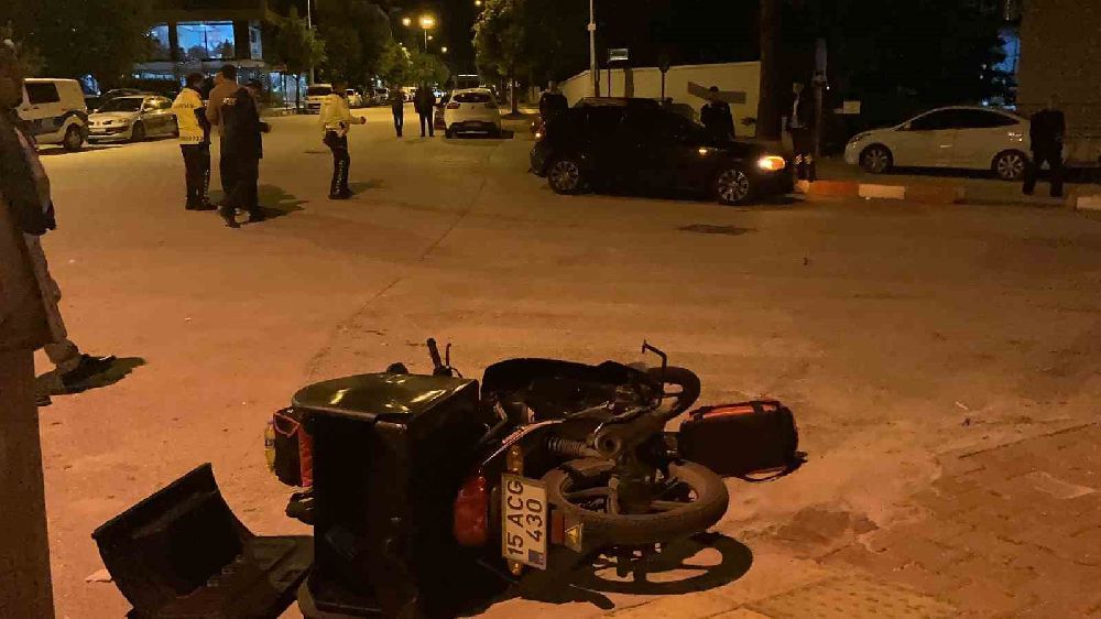 Burdur'da kaza 1 yaralı motosikletle otomobil çarpıştı