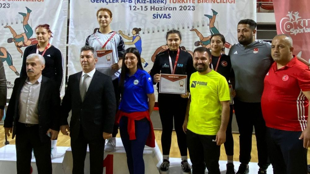 Türkiye Güreş Şampiyonası’ndan Kaş'a 3 madalya
