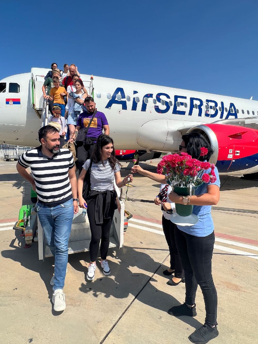 Yılın ilk Sırp turist kafilesi Havalimanına geldi