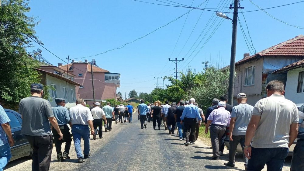 Bilecik'teki cenazeye eriyen zift engeli