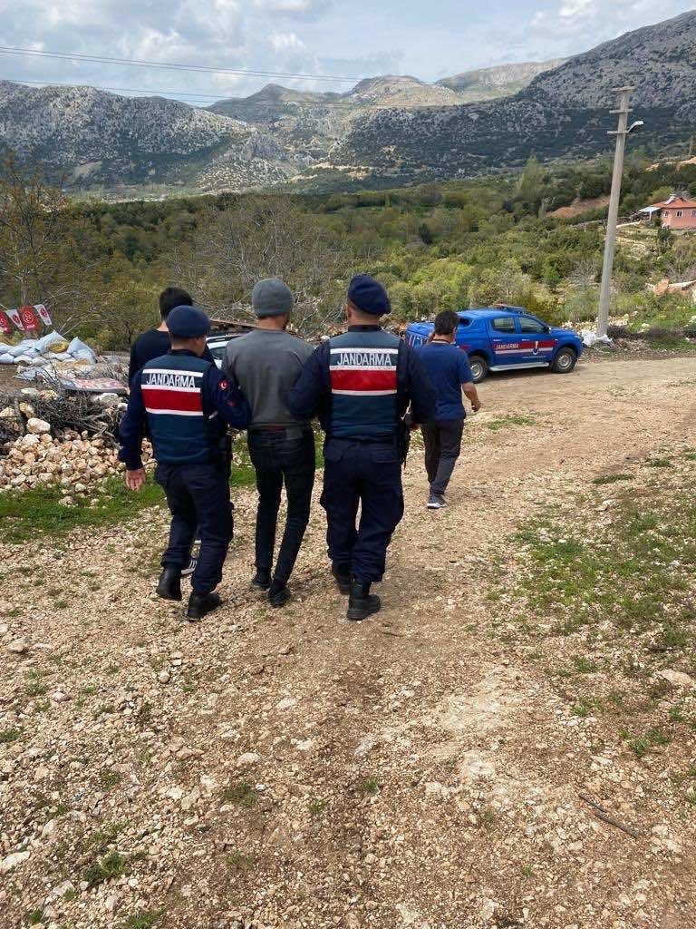 Burdur'da jandarma suçlulara göz açtırmıyor