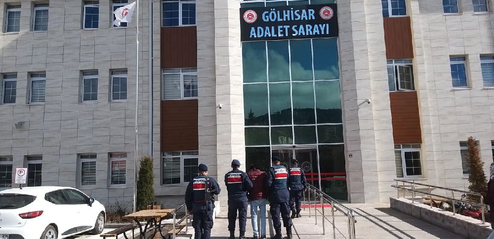 Burdur'da jandarma suçlulara göz açtırmıyor