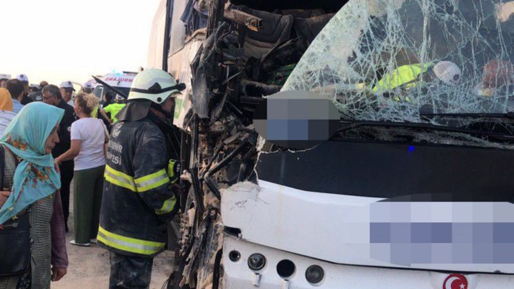 Eskişehir'de feci kaza : 22 yaralı