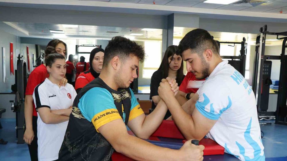 Haliliye’de şampiyon sporcular yetişiyor