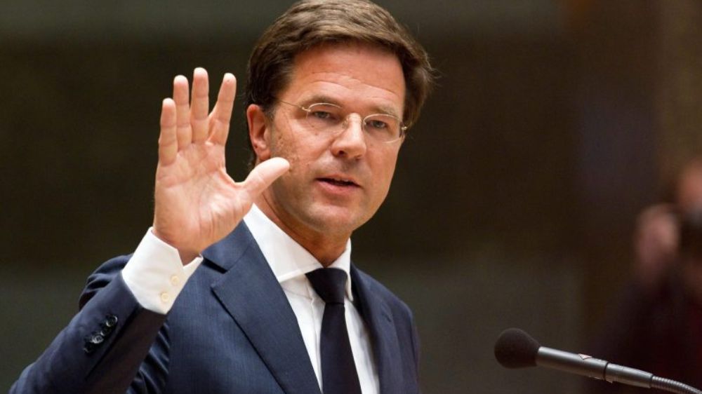 Hollanda Başbakanı Rutte istifa etti