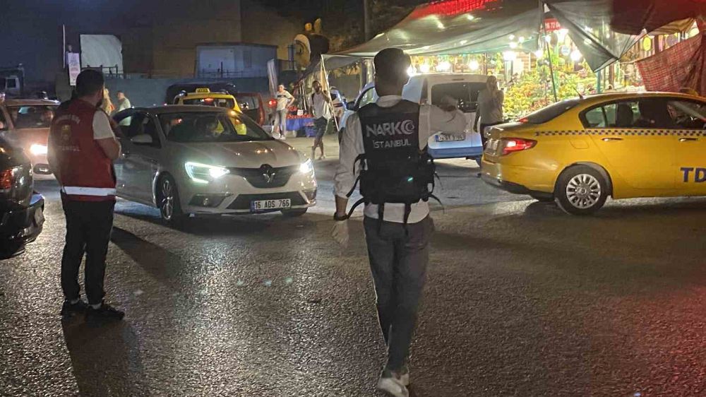 İstanbul Emniyeti narkotik suçlarla mücadele ediyor