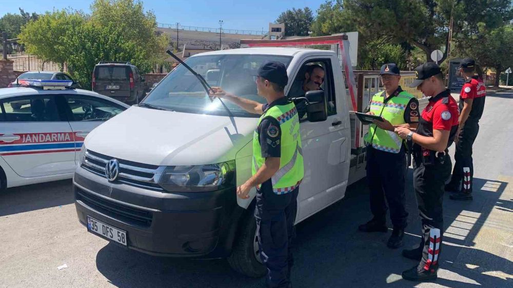 İzmir'de Trafik denetimleri Arttı 