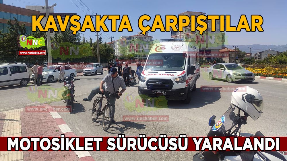 Kavşakta çarpışma: Motosiklet sürücüsü yaralandı