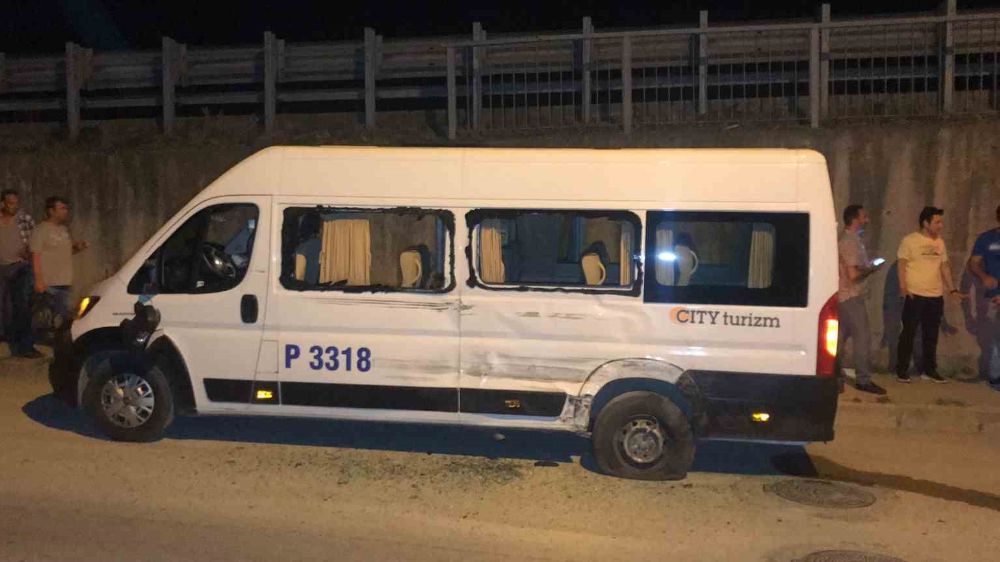 Kocaeli'de  Minibüs kazası 