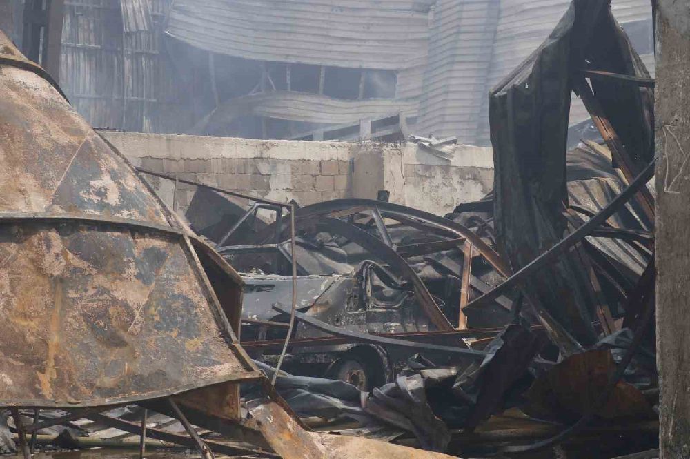 Adana’da saatlerce süren yangın Korkuttu 