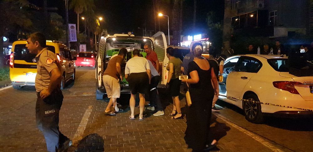 Alanya'da Turistin Cesedi Otomobilde Bulundu